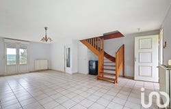 Saint-Julien-du-Sault, Bourgogne-Franche-Comté 89330