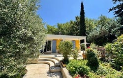 Grambois, Provence-Alpes-Côte d'Azur 84240