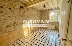 Maux, Burgundy 58290