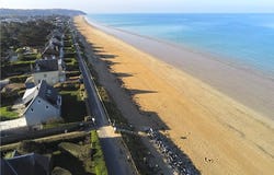 Jullouville, Normandy 50610
