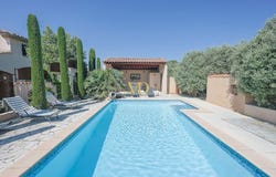 Saint-Saturnin-lès-Apt, Provence-Alpes-Côte d'Azur 84490