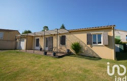 Bourg-Saint-Andéol, Auvergne-Rhône-Alpes 07700