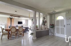 Perriers-sur-Andelle, Normandy 27910