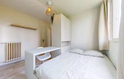 Rue Philippe Fabia, Lyon, Auvergne-Rhône-Alpes 69008
