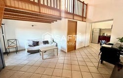 Roquemaure, Languedoc-Roussillon 30150