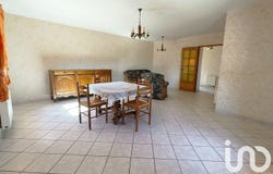 Villechenève, Auvergne-Rhône-Alpes 69770