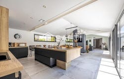 Bessines, Poitou-Charentes 79000
