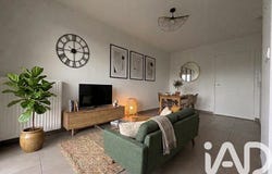 Tours, Centre-Val de Loire 37100