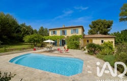 Velaux, Provence-Alpes-Côte d'Azur 13880