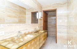 EVIAN LES BAINS, Auvergne-Rhône-Alpes 74500