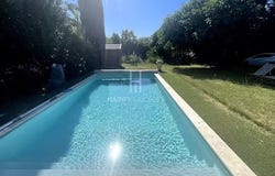 Fontvieille, Provence-Alpes-Côte d'Azur 13990
