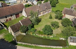 Anthien, Burgundy 58800