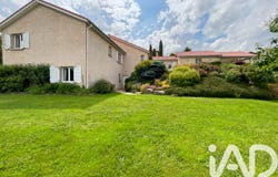 Saint-Genest-Lerpt, Auvergne-Rhône-Alpes 42530