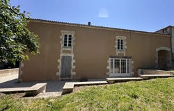Saint-Jean-d'Angély, Charente-Maritime 17400