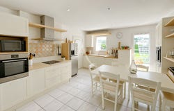 CHALLANS, Pays de la Loire 85300