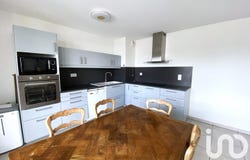 Tours, Centre-Val de Loire 37100
