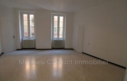 Nîmes, Gard 30000