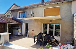Pressigny, Grand Est 52500