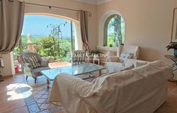 Robion, Provence-Alpes-Côte d'Azur 84440
