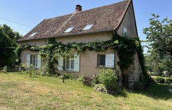 Charolles, Burgundy 71120