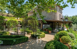 Montfuron, Provence-Alpes-Côte-d'Azur 04110