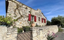 Le Barroux, Provence-Alpes-Côte d'Azur 84330