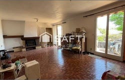 Pertuis, Provence-Alpes-Côte d'Azur 84120
