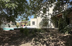 Cabrières-d'Avignon, Provence-Alpes-Côte d'Azur 84220