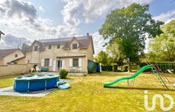 NEUVY SUR LOIRE, Bourgogne-Franche-Comté 58450