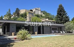 Grignan, Auvergne-Rhône-Alpes 26230