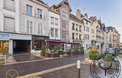 Troyes, Aube 10000