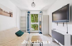 70 Rue de l’Emperi, Salon-de-Provence, Provence-Alpes-Côte d'Azur 13300
