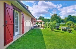Perriers-Sur-Andelle, Haute-Normandie 27910