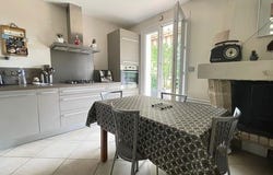 Bazas, Aquitaine 33430