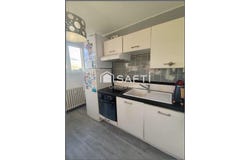 Laval, Pays de la Loire 53000