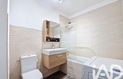 Roubaix, Hauts-de-France 59100