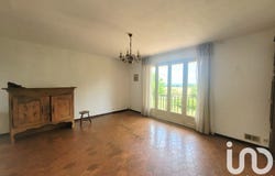Commelle-Vernay, Auvergne-Rhône-Alpes 42120