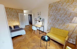 Rue Garibaldi, Lyon, Auvergne-Rhône-Alpes 69007