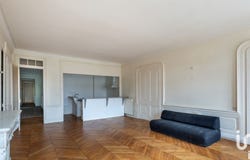 LYON, Auvergne-Rhône-Alpes 69002