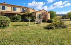 Saint-Saturnin-lès-Apt, Provence-Alpes-Côte-d'Azur 84490