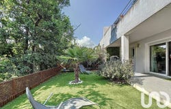 Pierrevert, Provence-Alpes-Côte d'Azur 04860
