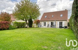 Villaines-sous-Bois, Île-de-France 95570
