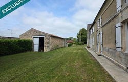 Dompierre-Sur-Charente, Poitou-Charentes 17610