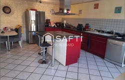 La Roche-Rigault, Poitou-Charentes 86200