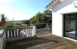 Perrigny-sur-Loire, Burgundy 71160