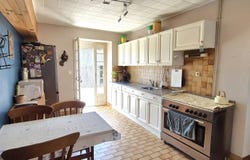 Levaré, Pays-de-la-Loire 53120