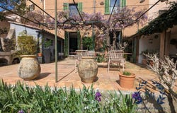 Correns, Provence-Alpes-Côte d'Azur 83570