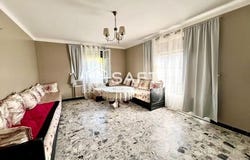 Roquemaure, Languedoc-Roussillon 30150