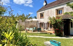 Joigny, Burgundy 89300