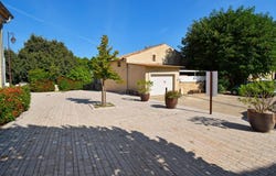 Dions, Languedoc-Roussillon 30190